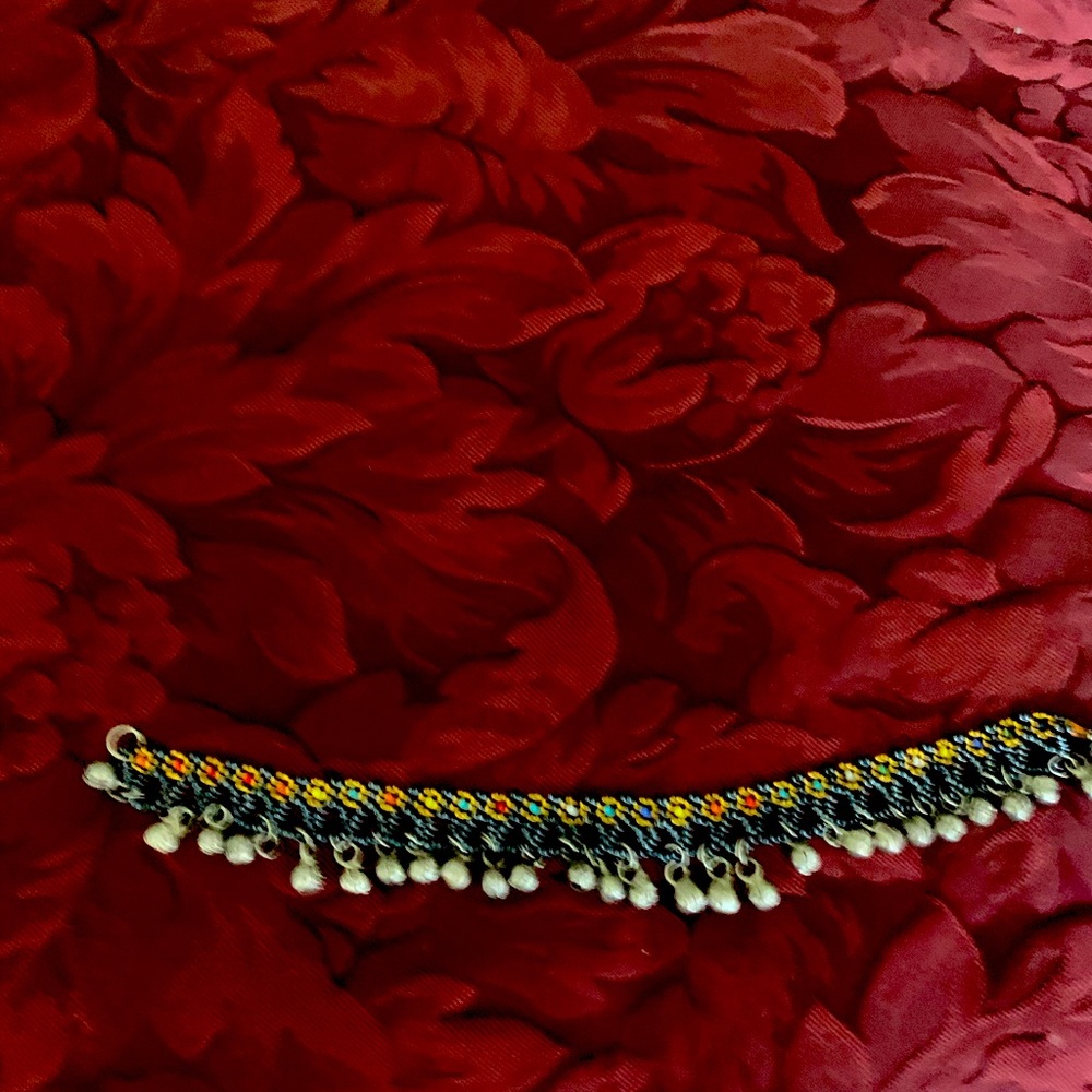 Belled Anklet. 8 inch, in excellent used condition.